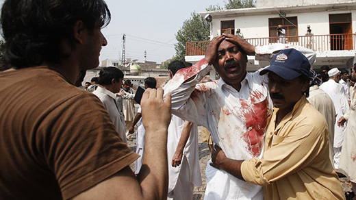 Suicide bomb attacks on Pakistan church